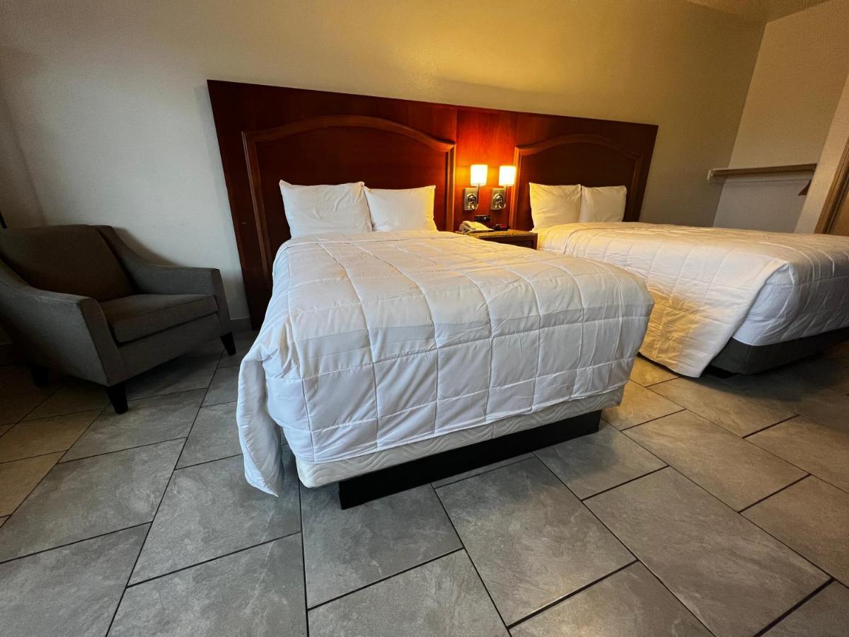 Casa Rosa Inn 伊莎贝尔港 外观 照片