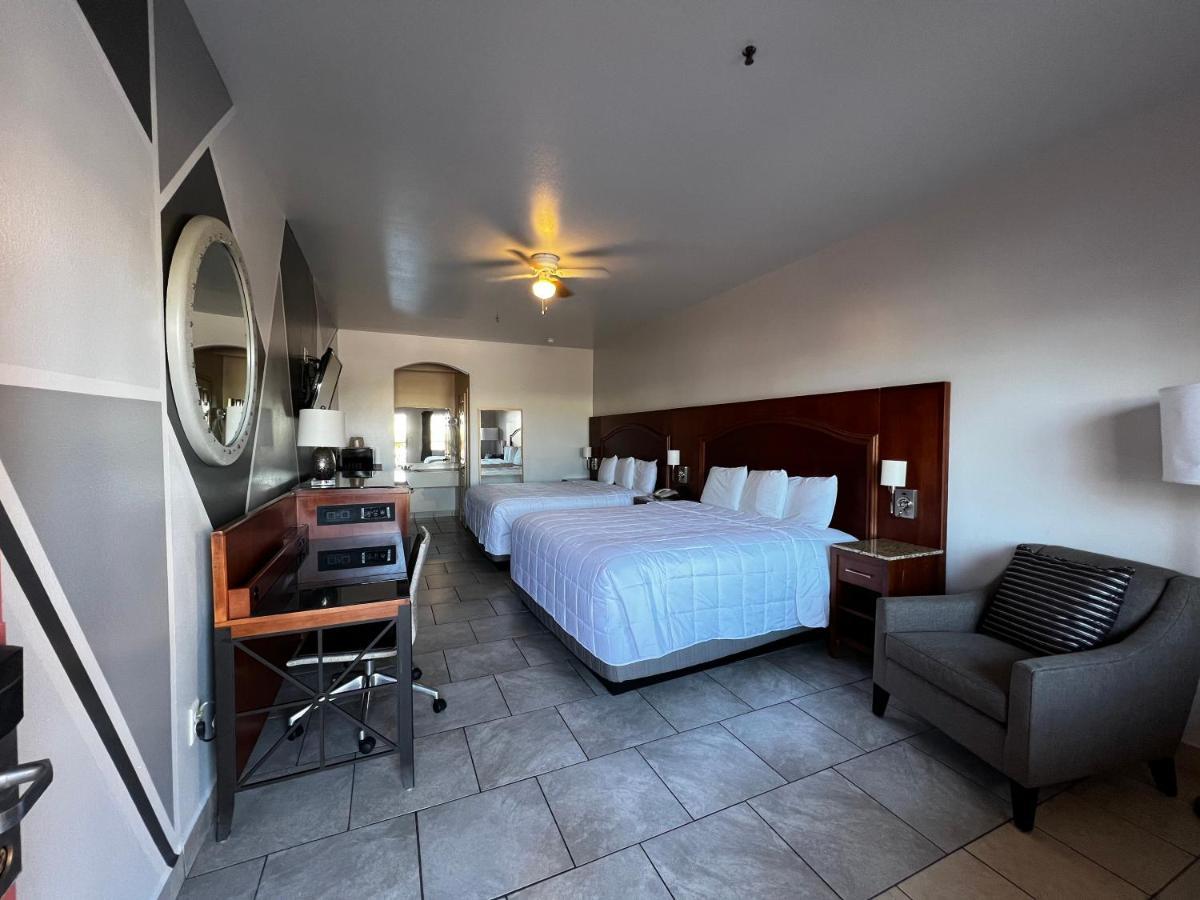 Casa Rosa Inn 伊莎贝尔港 外观 照片